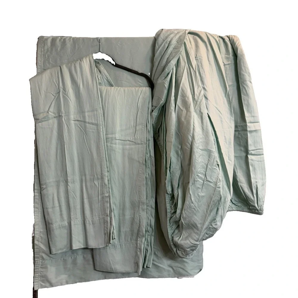 Slumber Chill Sheet Set Green 6-Piece Cooling Moisture Wicking Pillowcases Soft